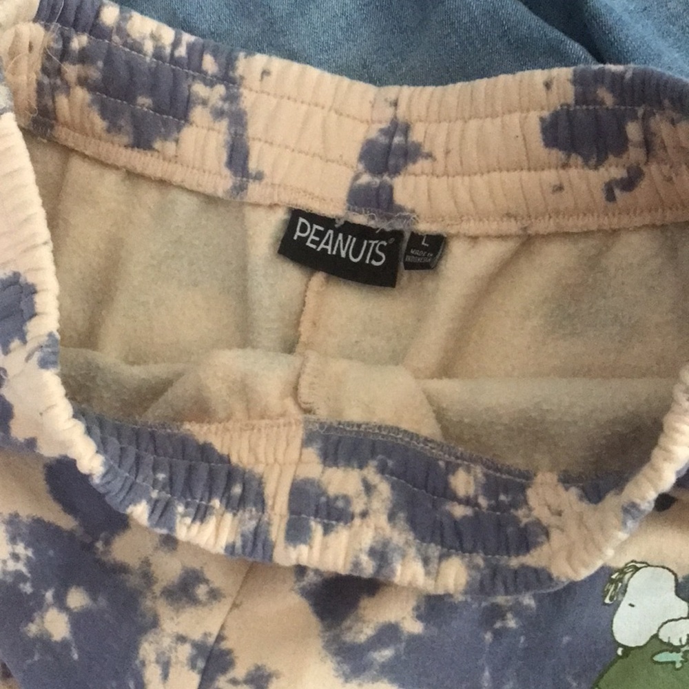Shorts - Picture 6 of 15